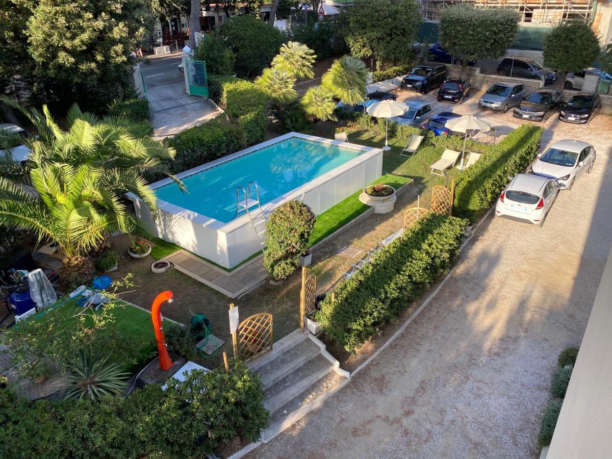 Quadruple Room Garden View