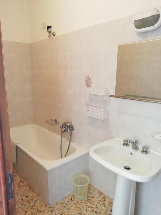 Single Room Private Bathroom