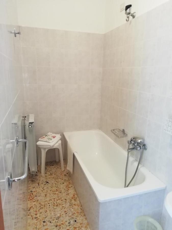 Single Room Private Bathroom