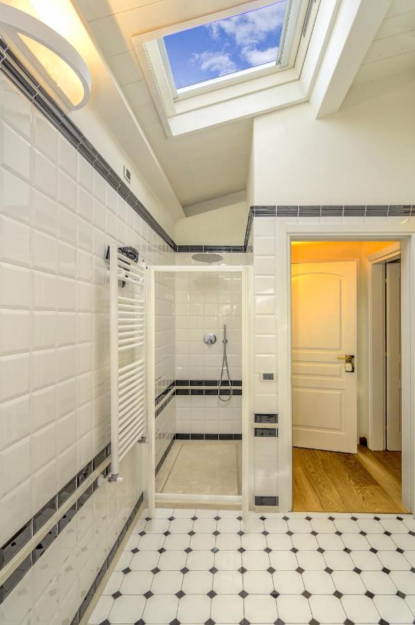Triple Room Private Bathroom,1047407326:JPEG