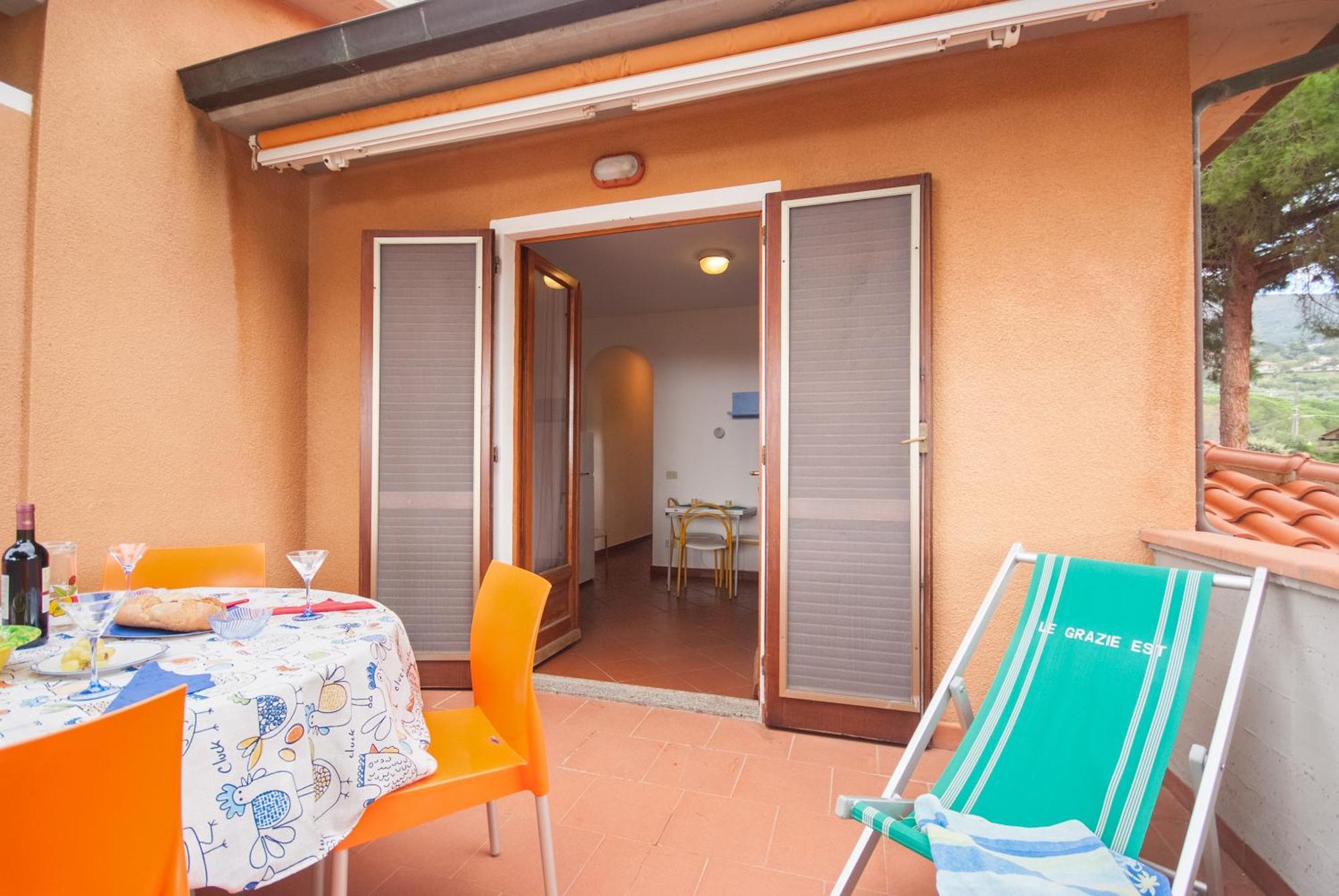 One-Bedroom Apartment,1206097072:JPEG