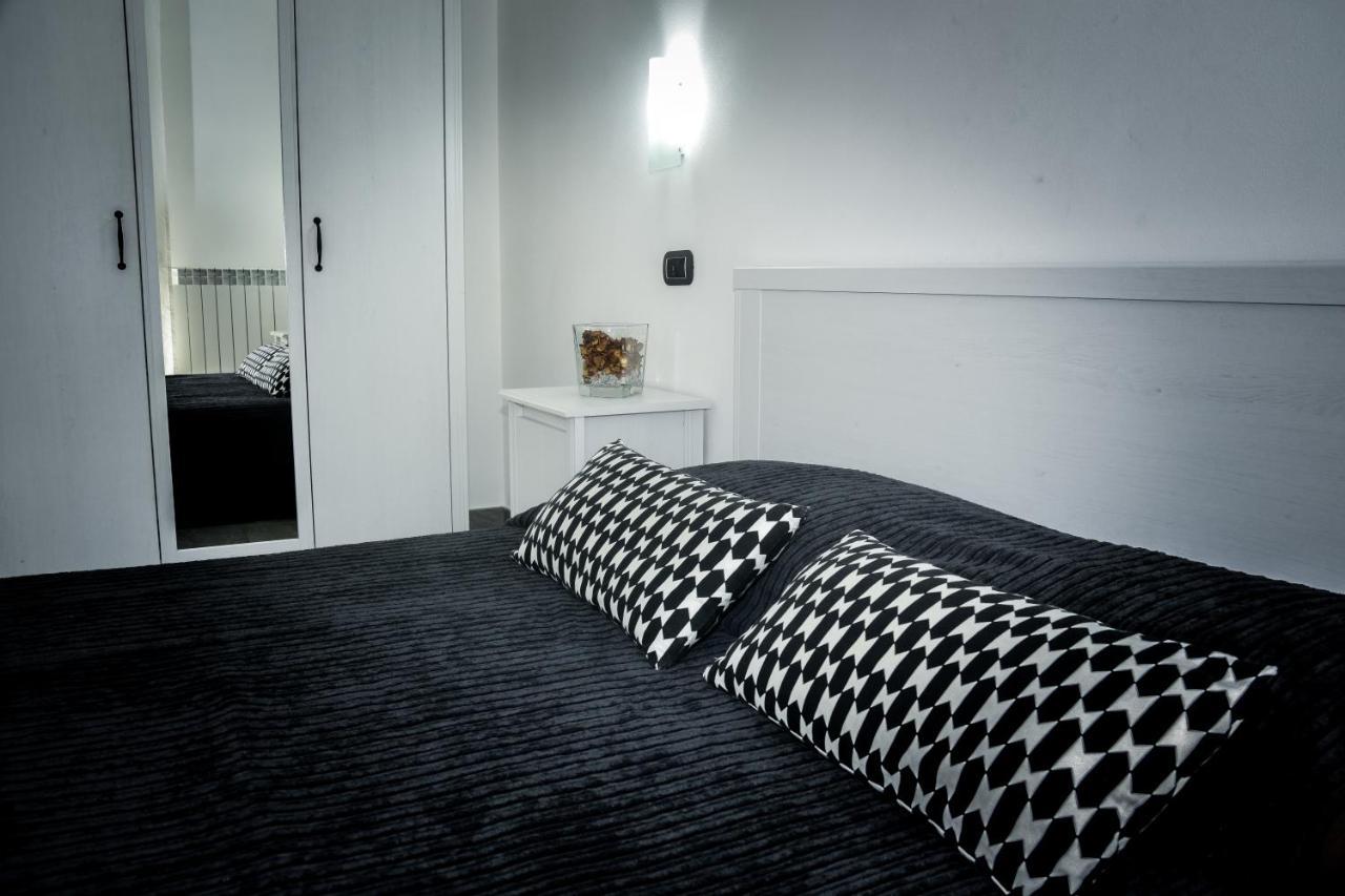 Double or Twin Room Private Bathroom