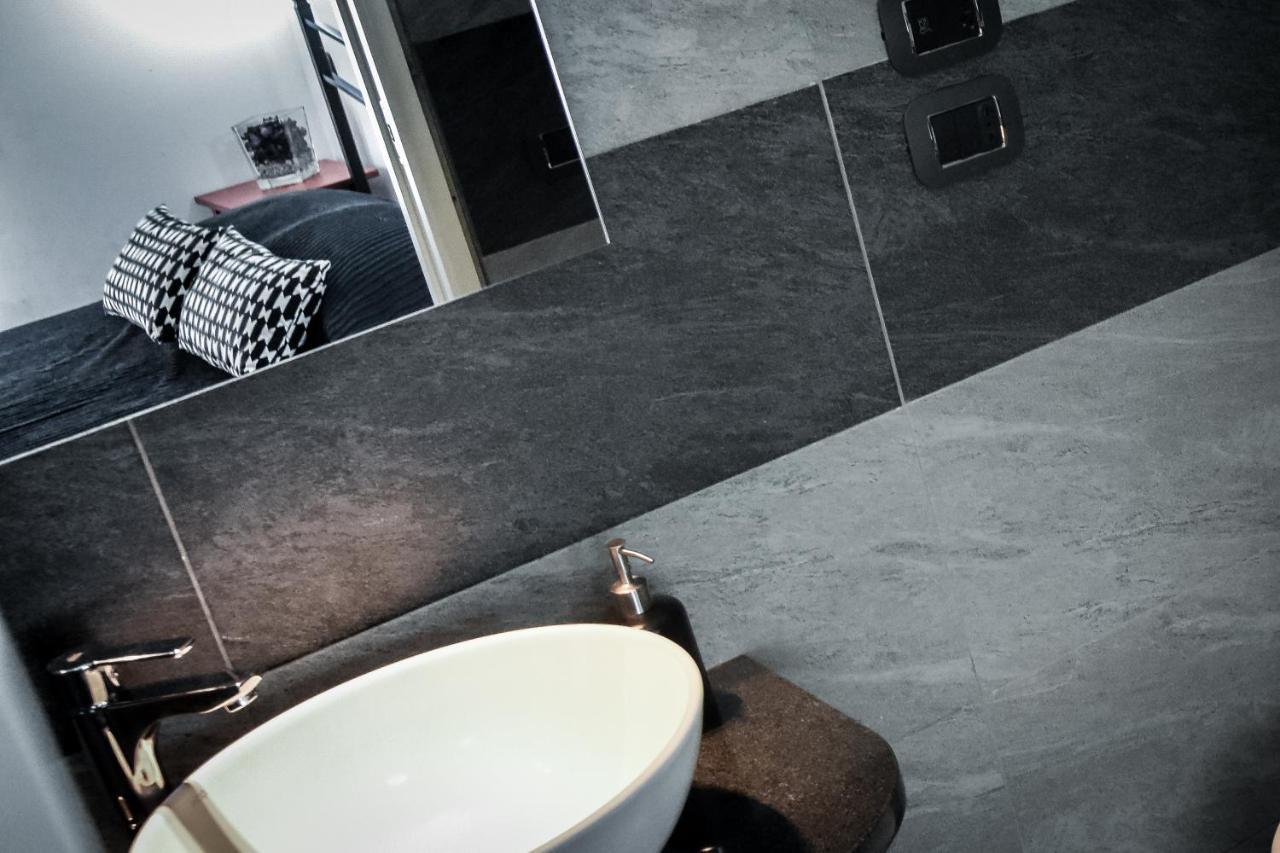 Double or Twin Room Private Bathroom