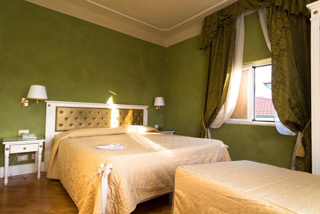 Double or Twin Room,109765857:JPEG