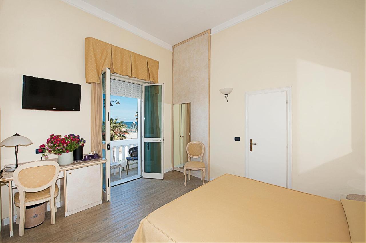 Single Room Sea View,1128195666:JPEG