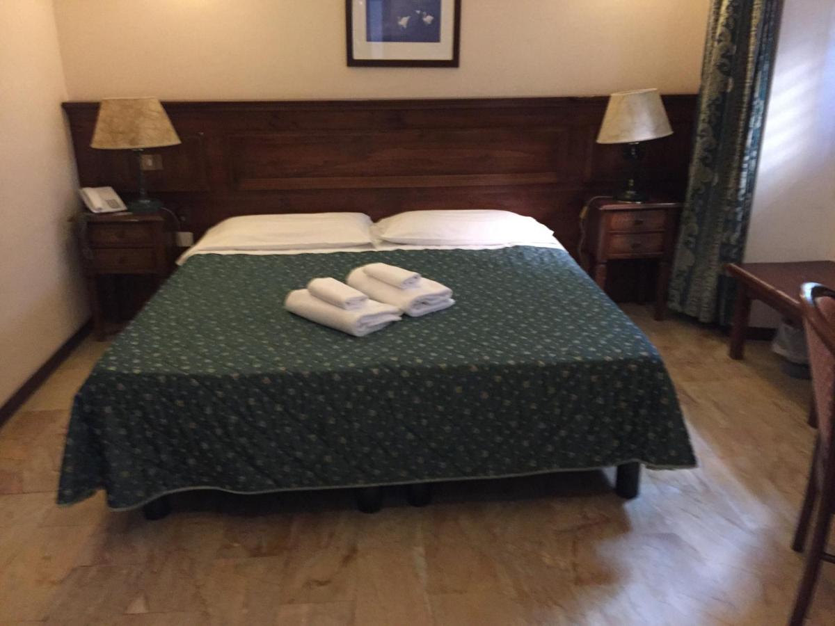 Double Room,1111750566:JPEG