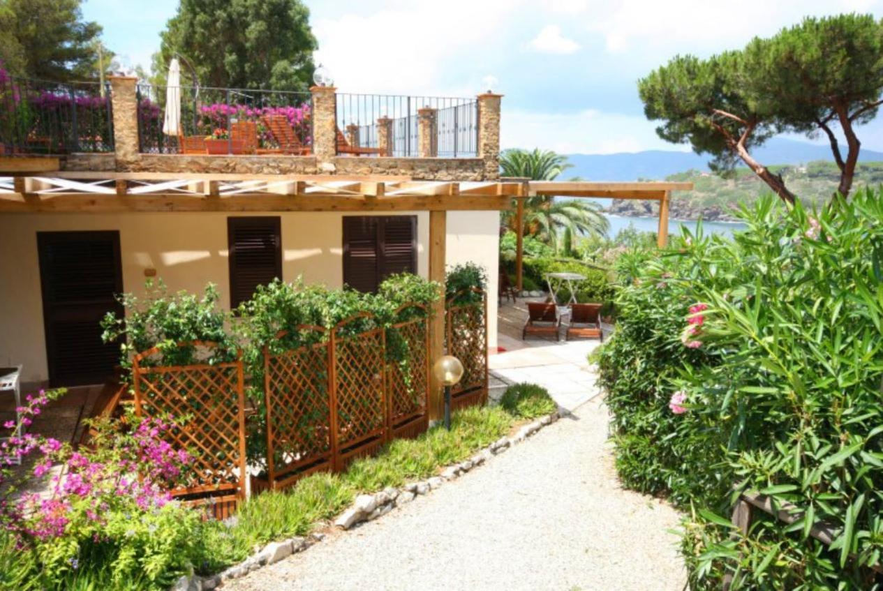 One-Bedroom Apartment (3 Adults),1536910006:JPEG