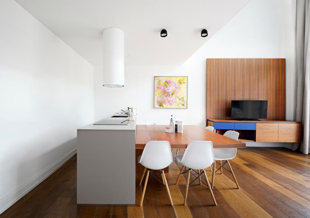 Extra Large 1 Bedroom Apartment Terrace Sofa Bed Duplex,1162066269:JPEG