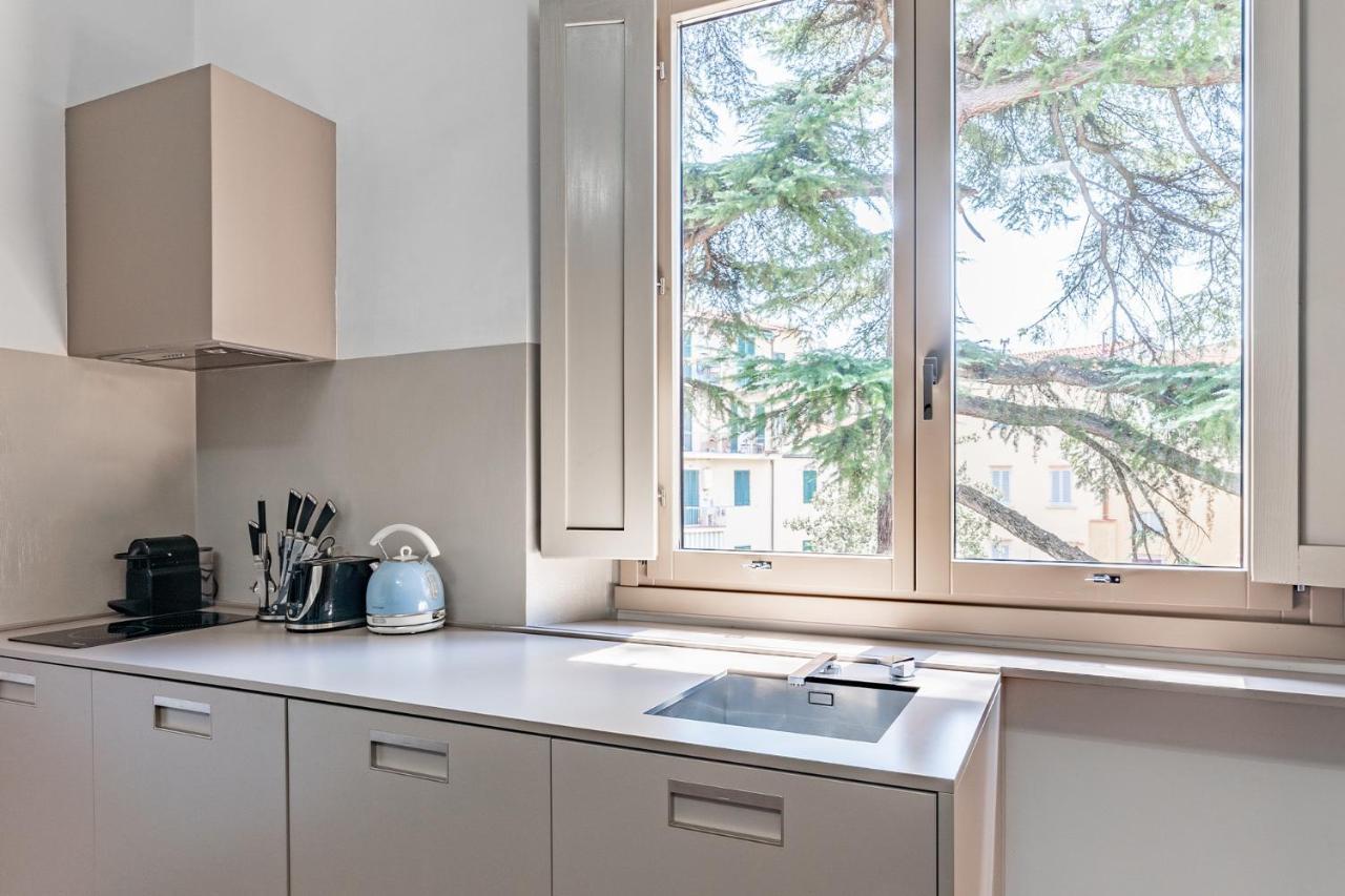 Large 2 Bedroom Apartment Duplex