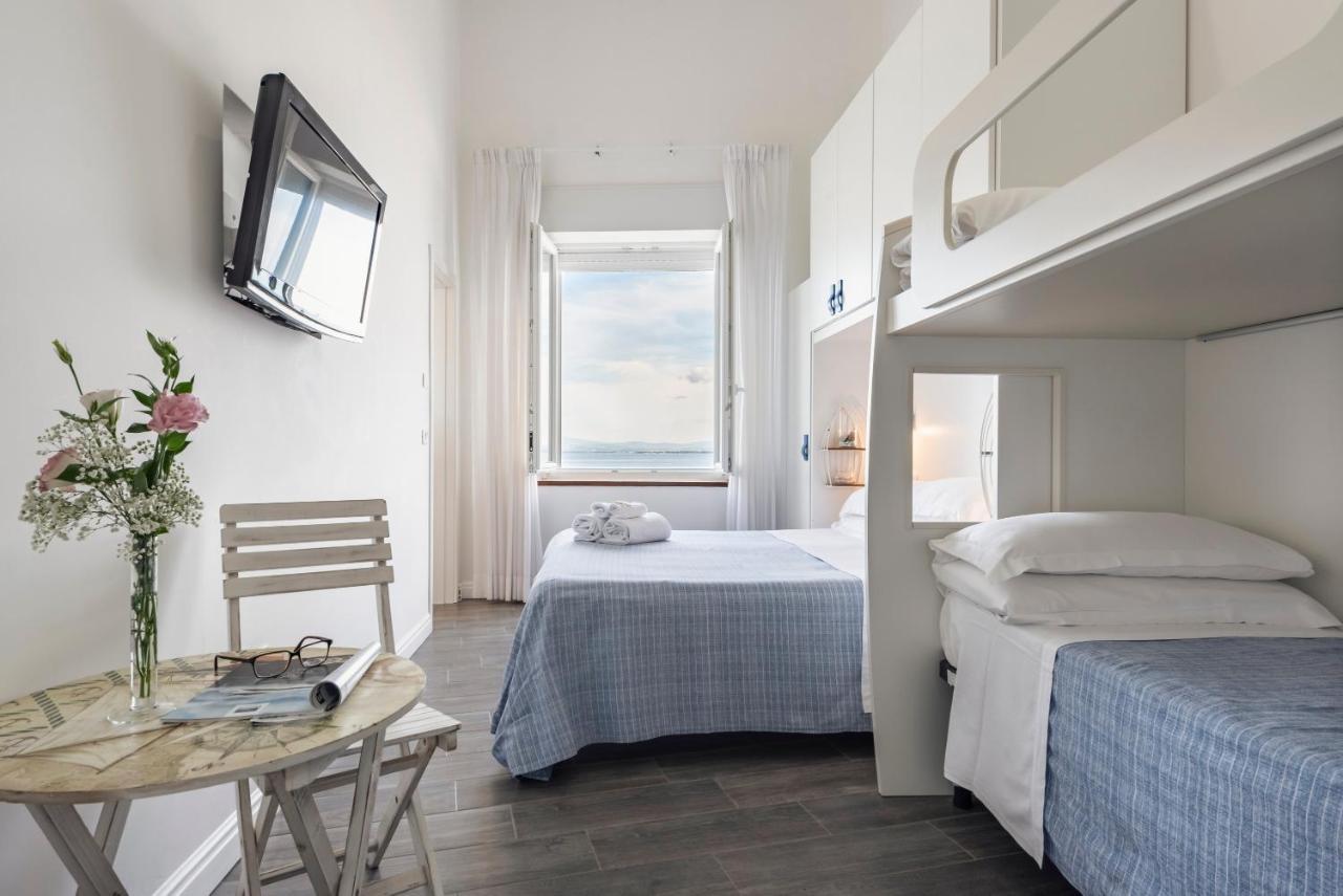 Family Room with Sea View,1177232326:JPEG