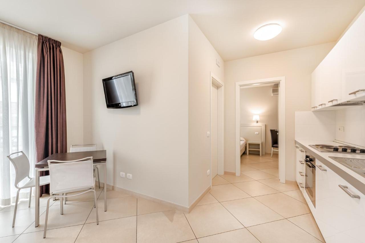 Triple Room,1185616009:JPEG