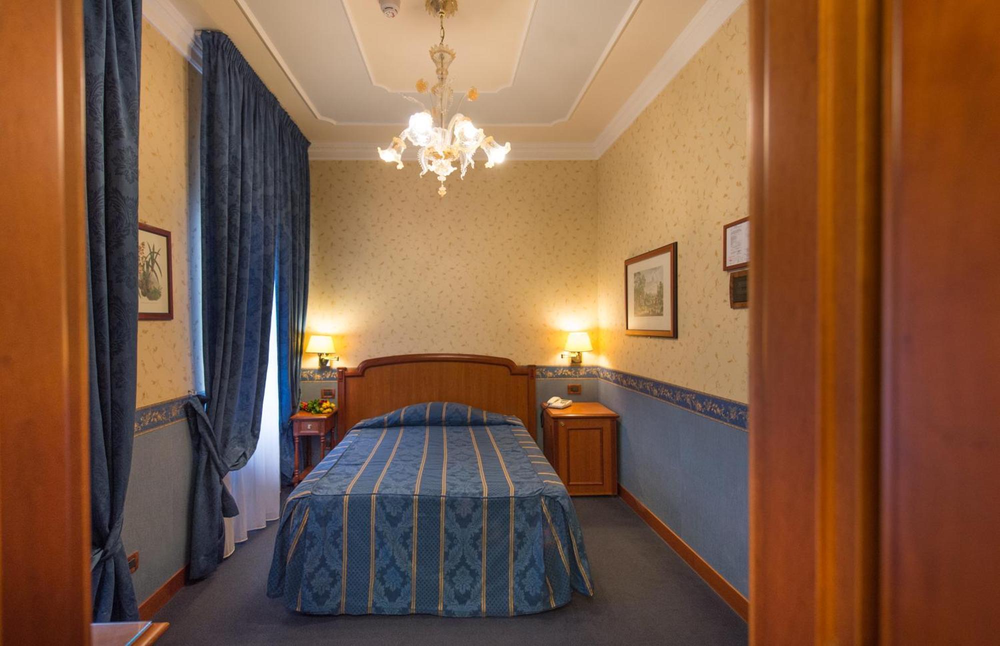 Single Room,1209450226:JPEG