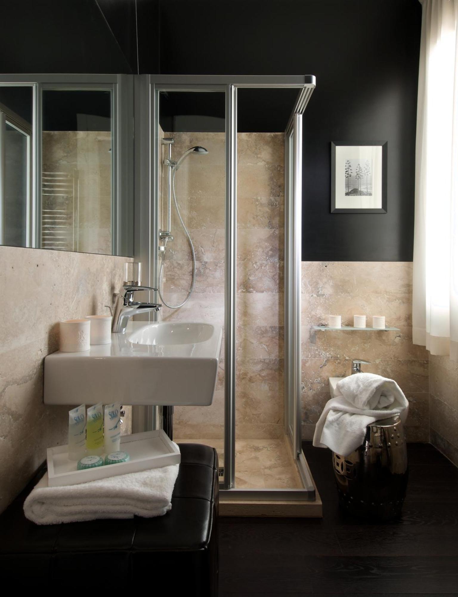 Deluxe Double Room with Balcony with Spa Access