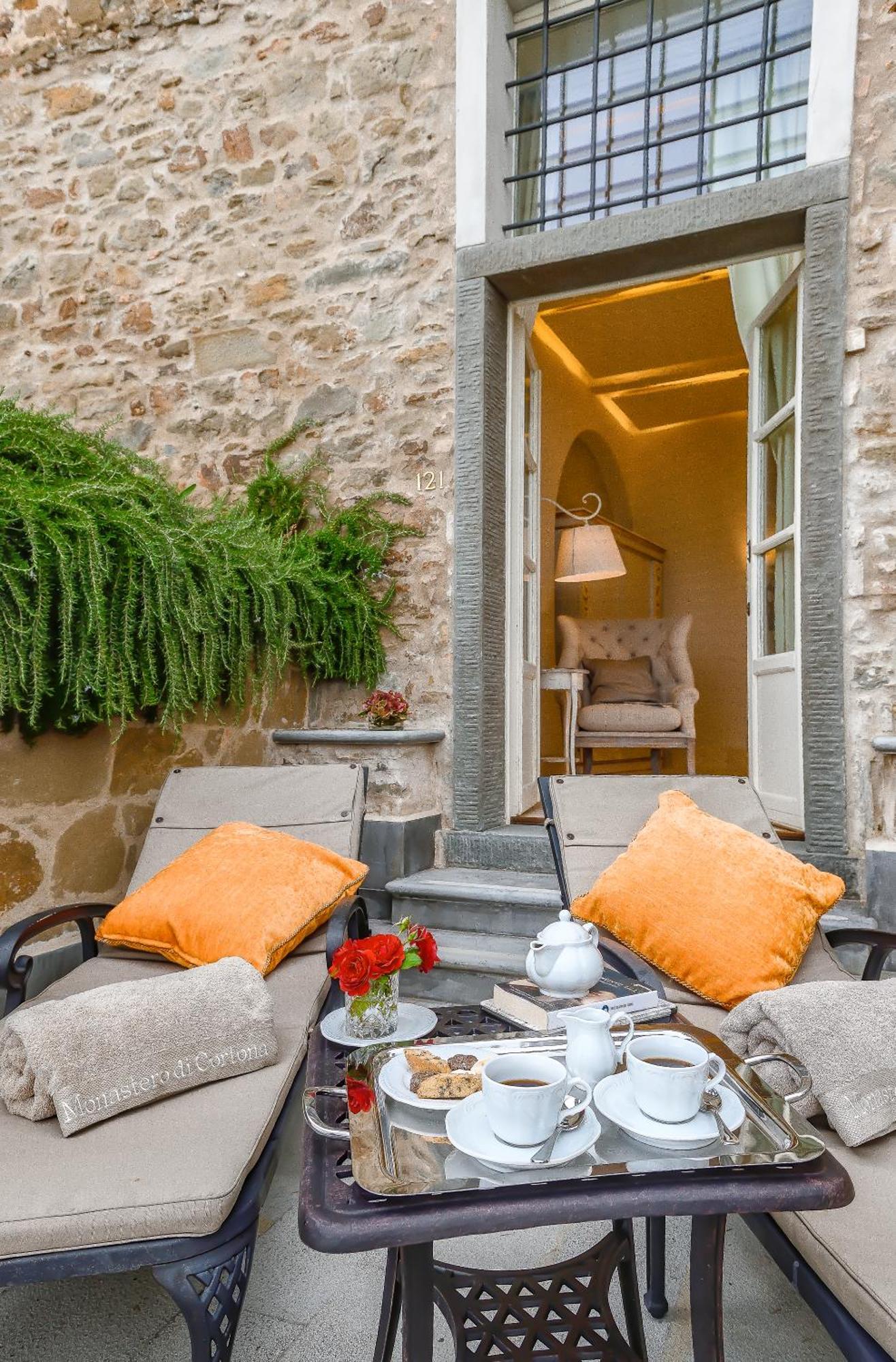 Junior Suite with Terrace
