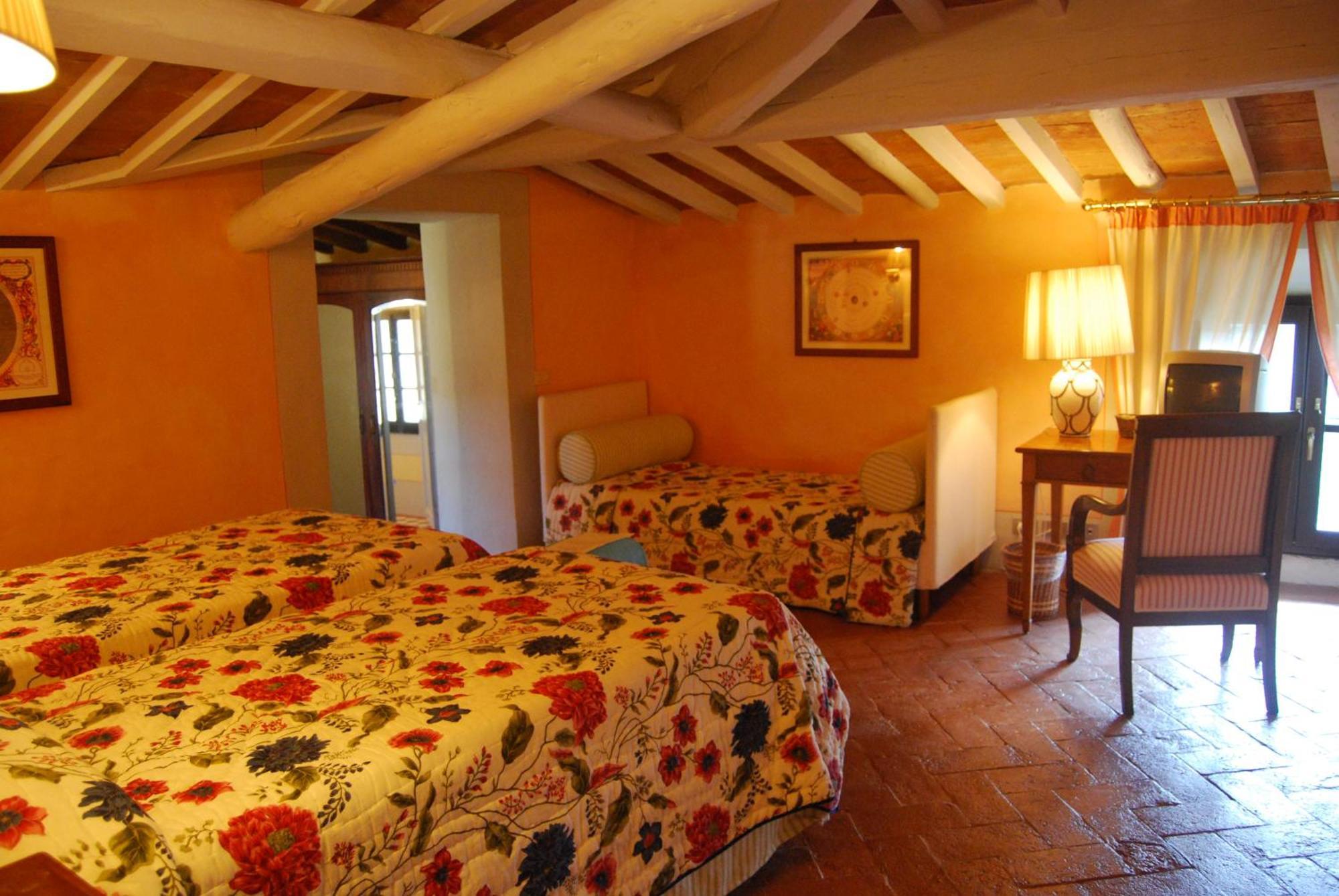 Two-Bedroom Apartment,1216425751:JPEG