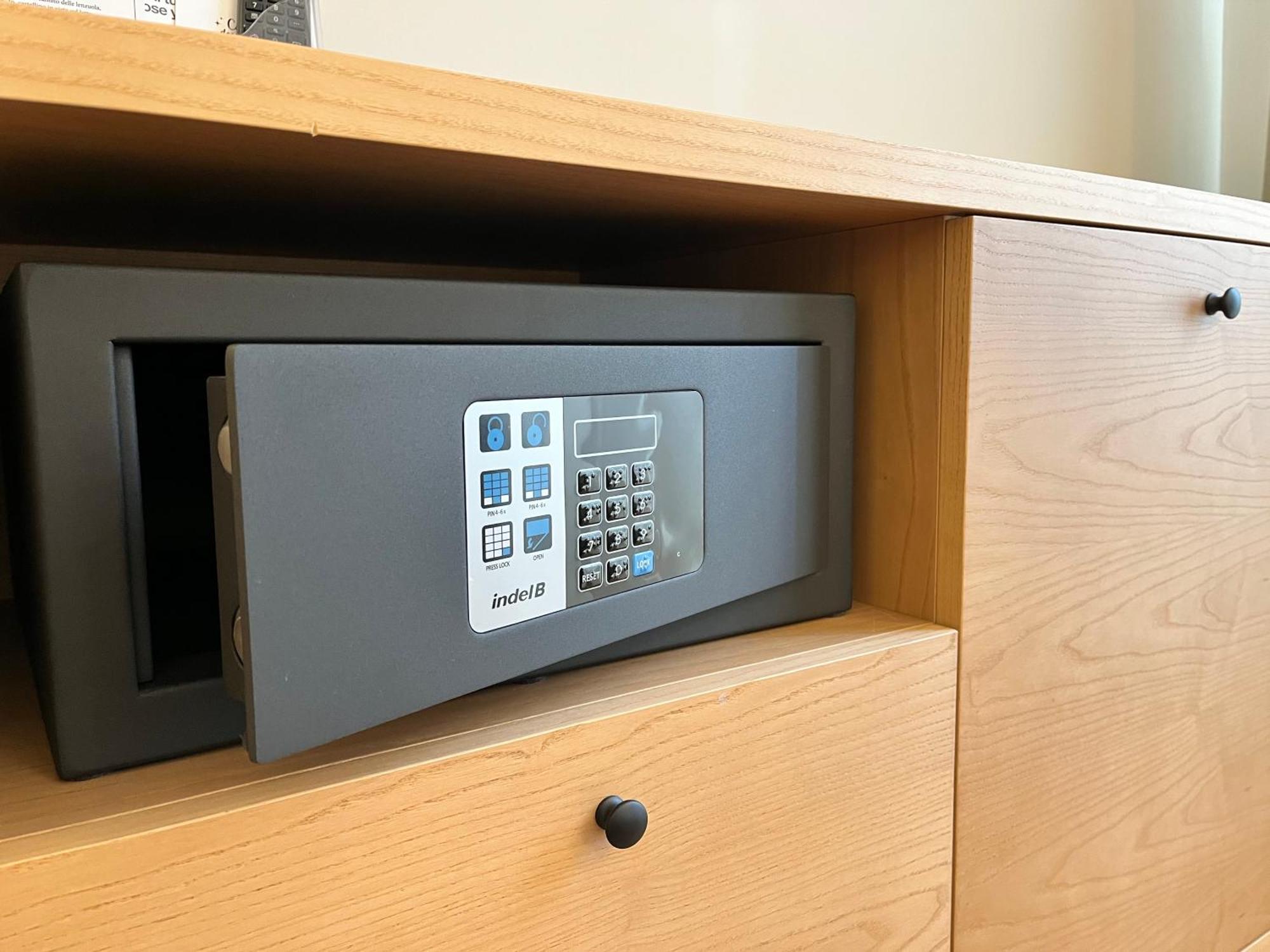 Junior Suite,1226979545:JPEG