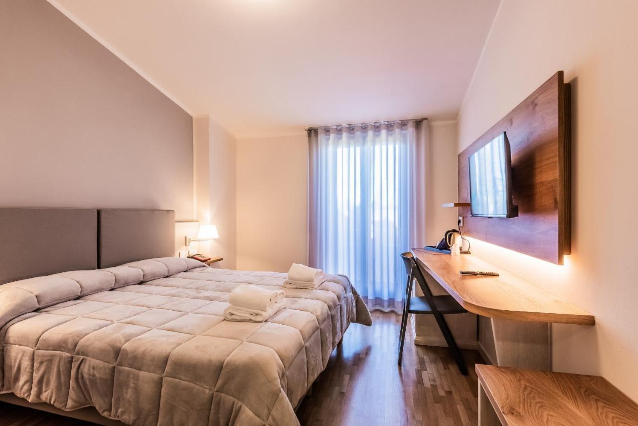 Triple Room with View