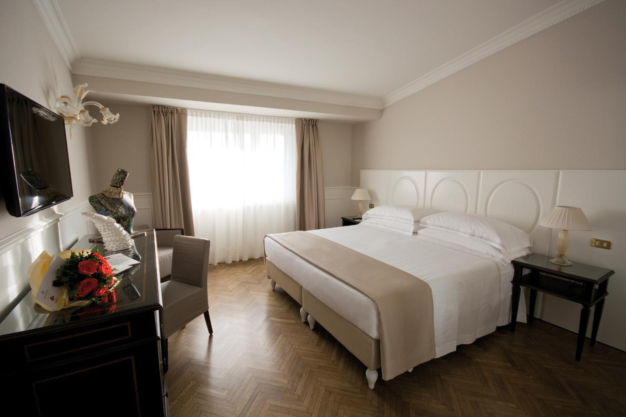 Premium Double or Twin Room,1739369699:JPEG