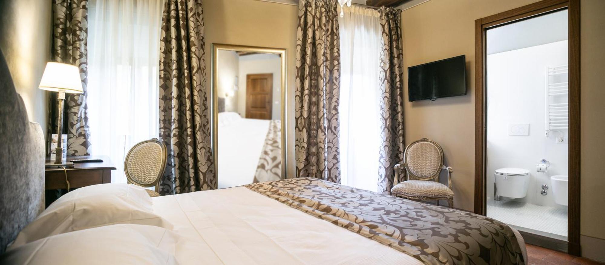 Classic Double Room,1274880460:JPEG