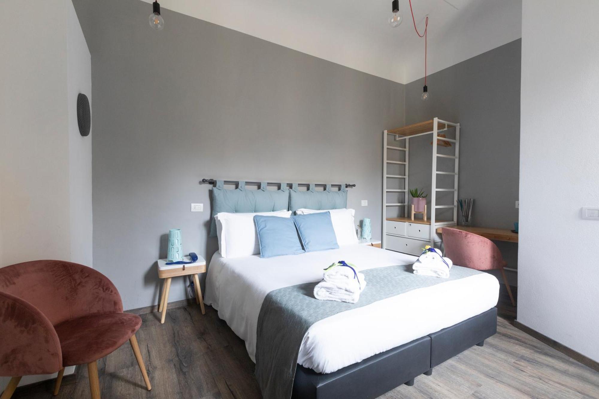 Double Room,1279513495:JPEG