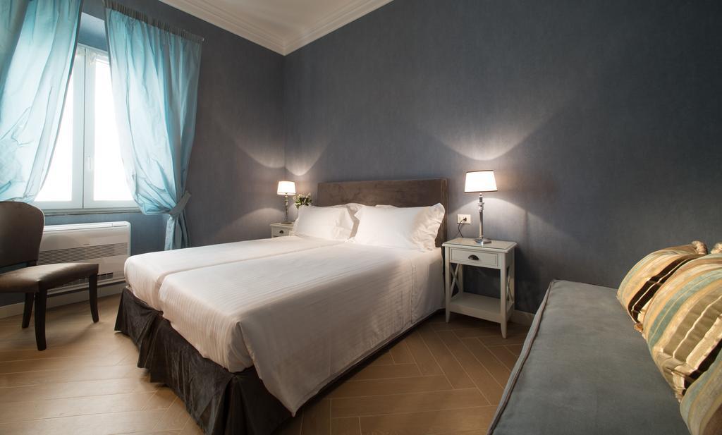 Quarto com Cama de Casal ou 2 de Solteiro