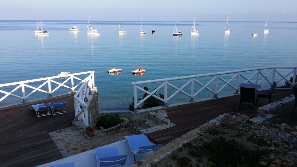 Double Room with Balcony and Sea View,136143447:JPEG