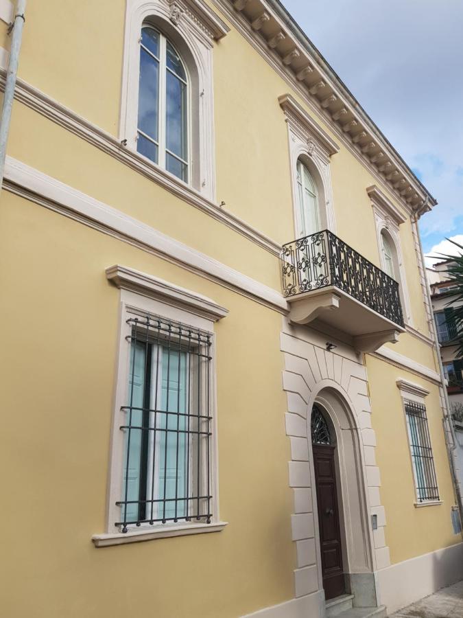Two-Bedroom House,1332220712:JPEG