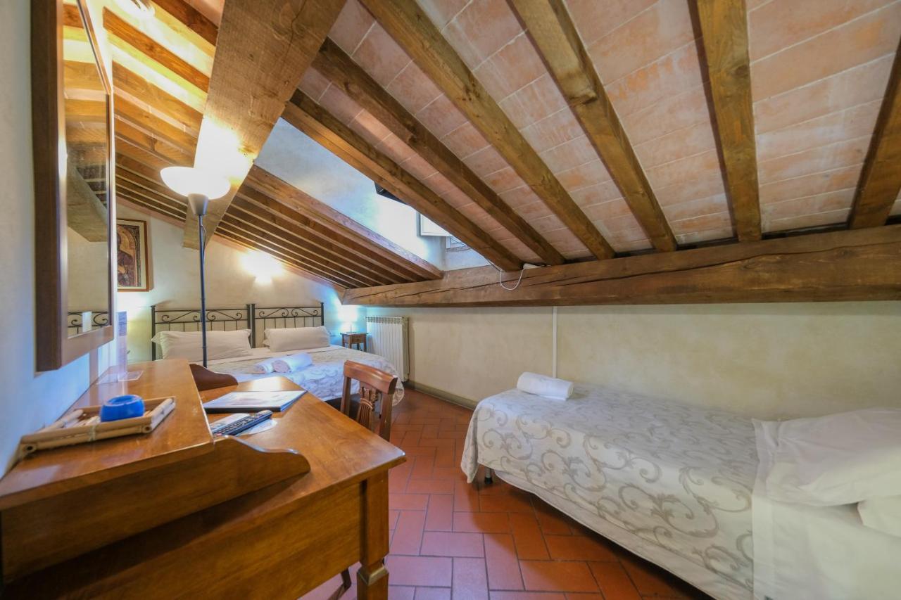 Triple Room,1359367550:JPEG