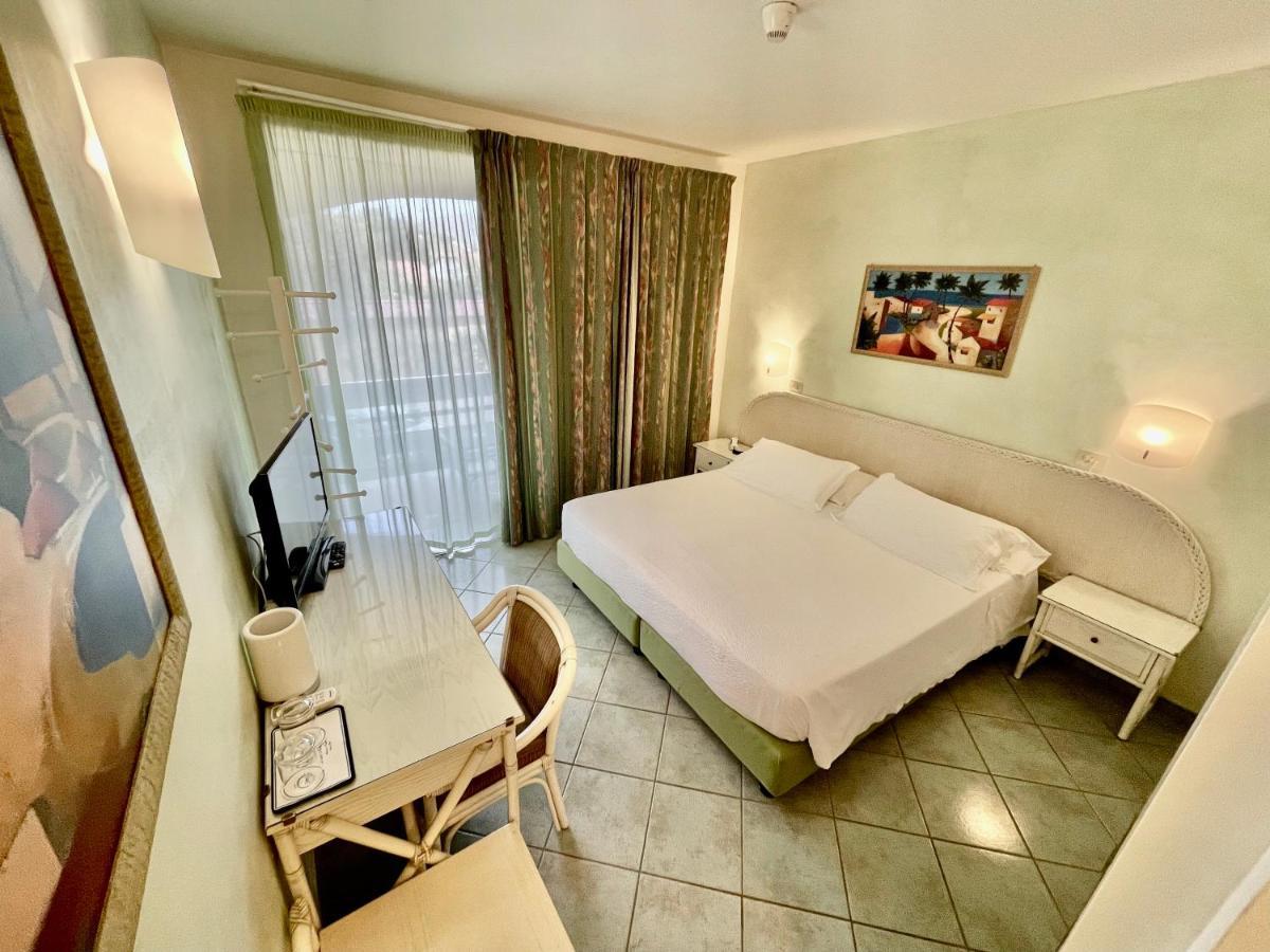 Quadruple Room,1588332642:JPEG