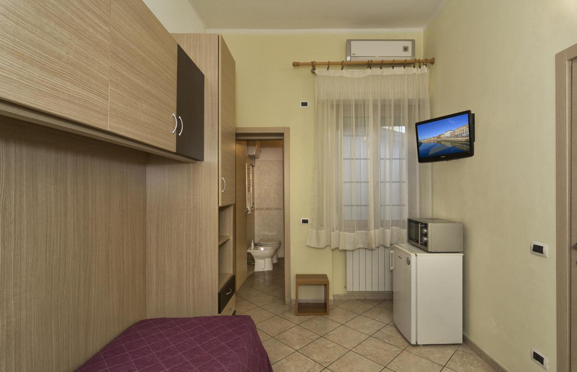 Single Room Bathroom