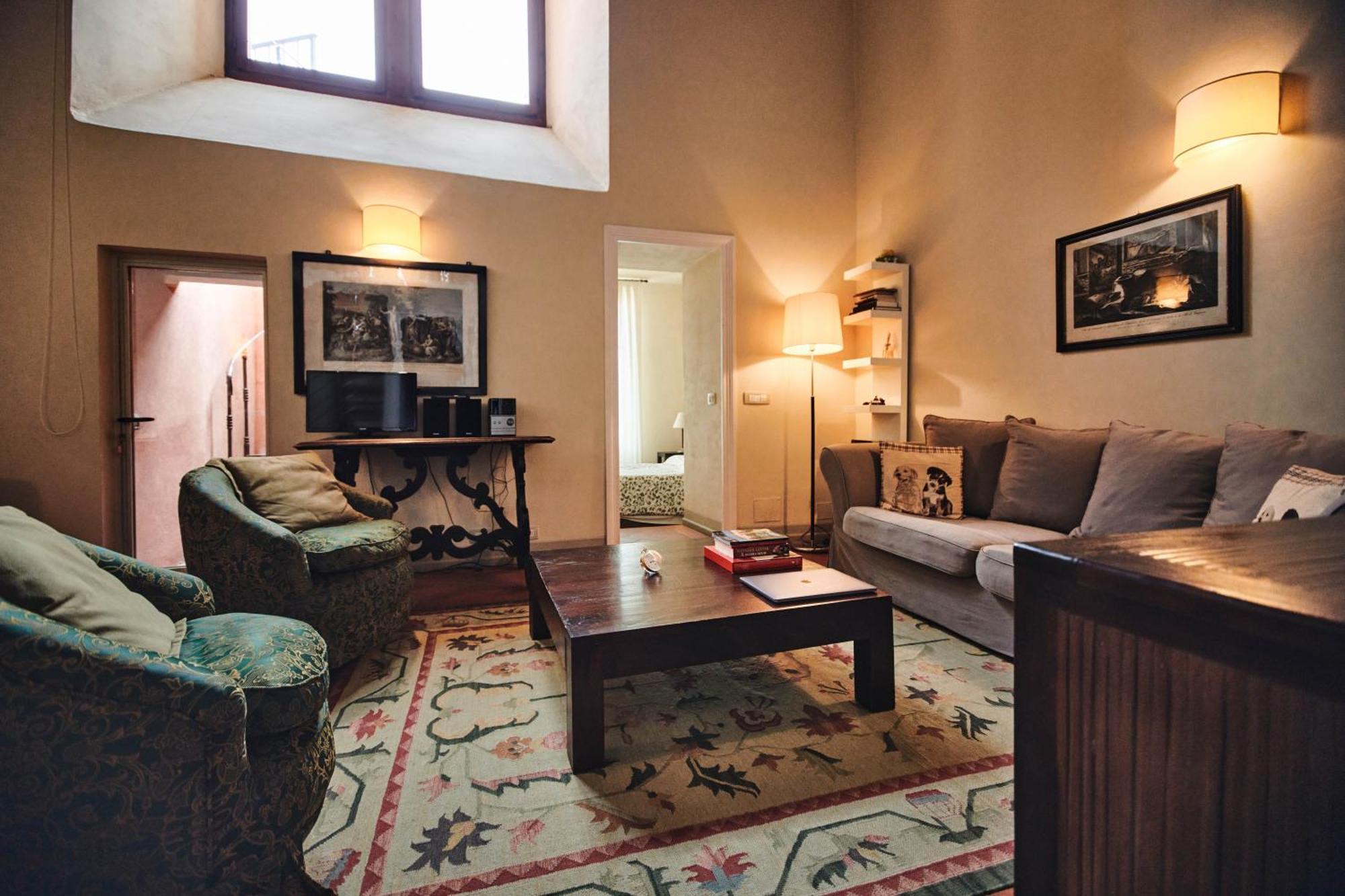 Large One-Bedroom Apartment Terrace