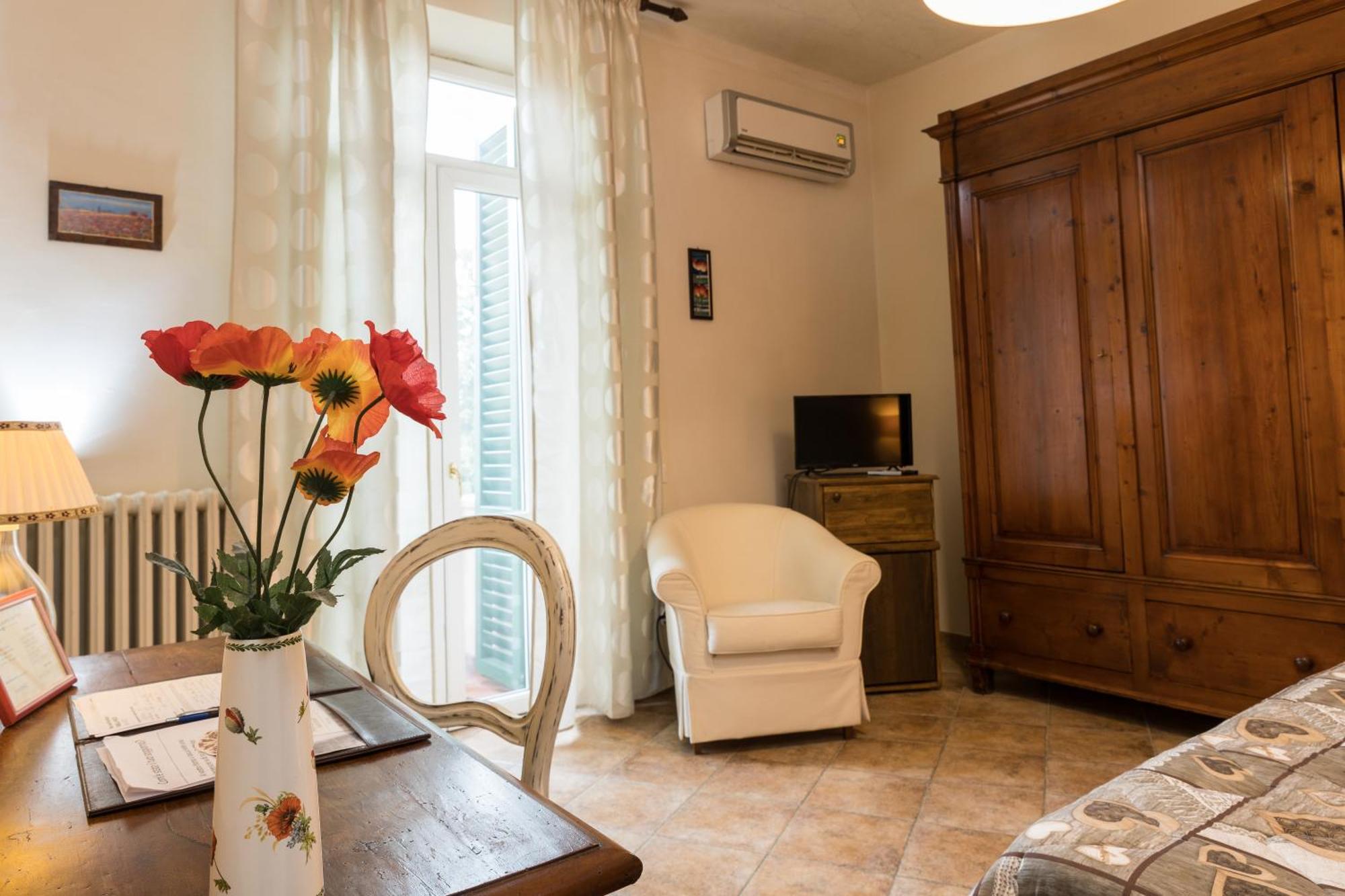 Double Room,974730244:JPEG