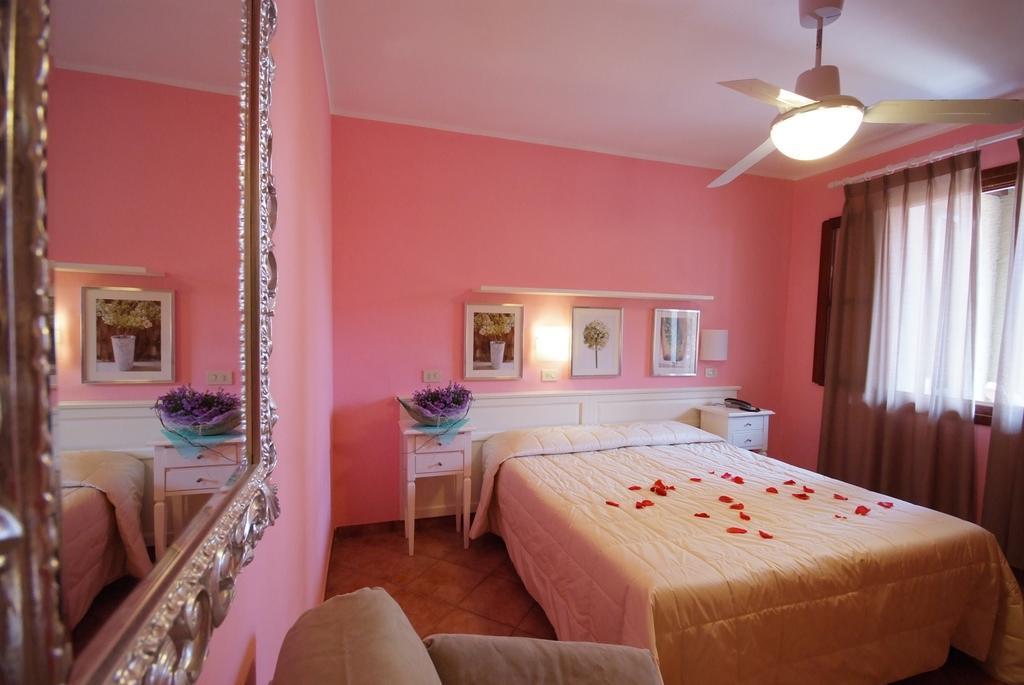 Doppelzimmer mit Gartenblick