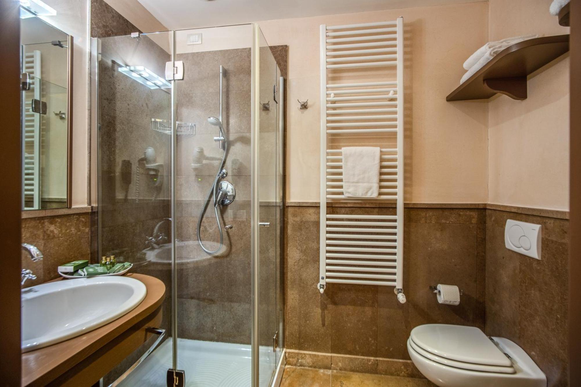 Superior Double Room,1538414473:JPEG