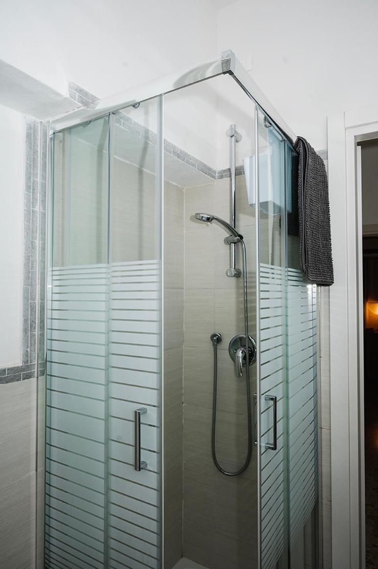 Quadruple Room Private Bathroom