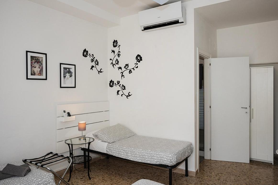 Quadruple Room Private Bathroom