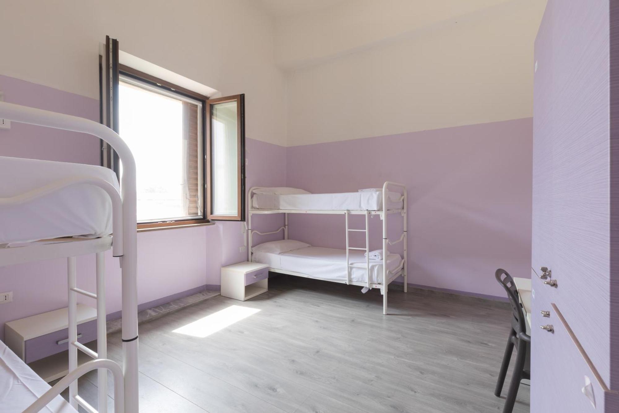 Bed 4-Bed Female Dormitory Room