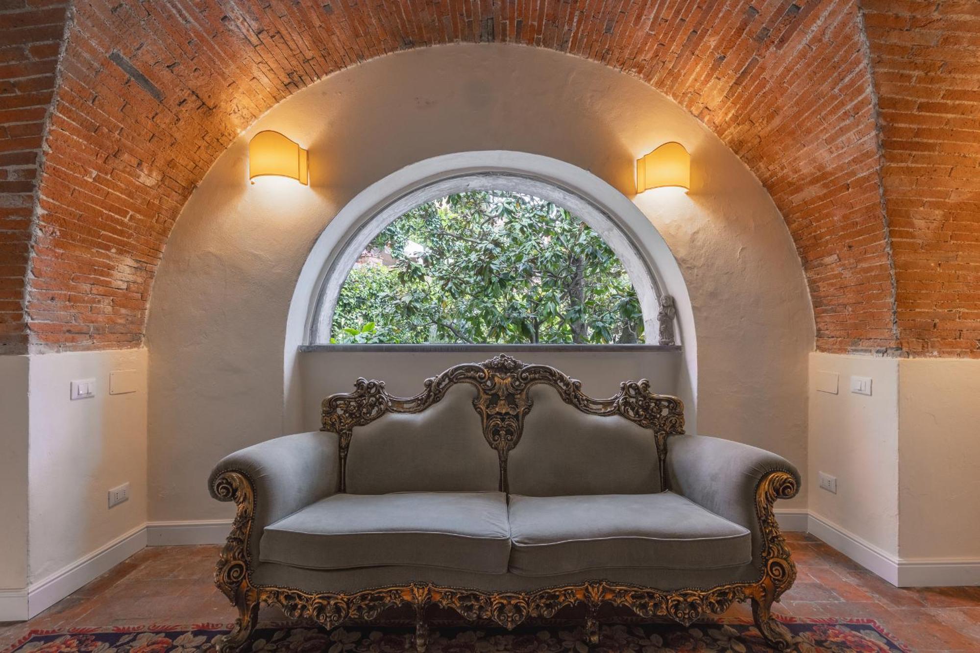 Two-Bedroom Apartment,1742744908:JPEG