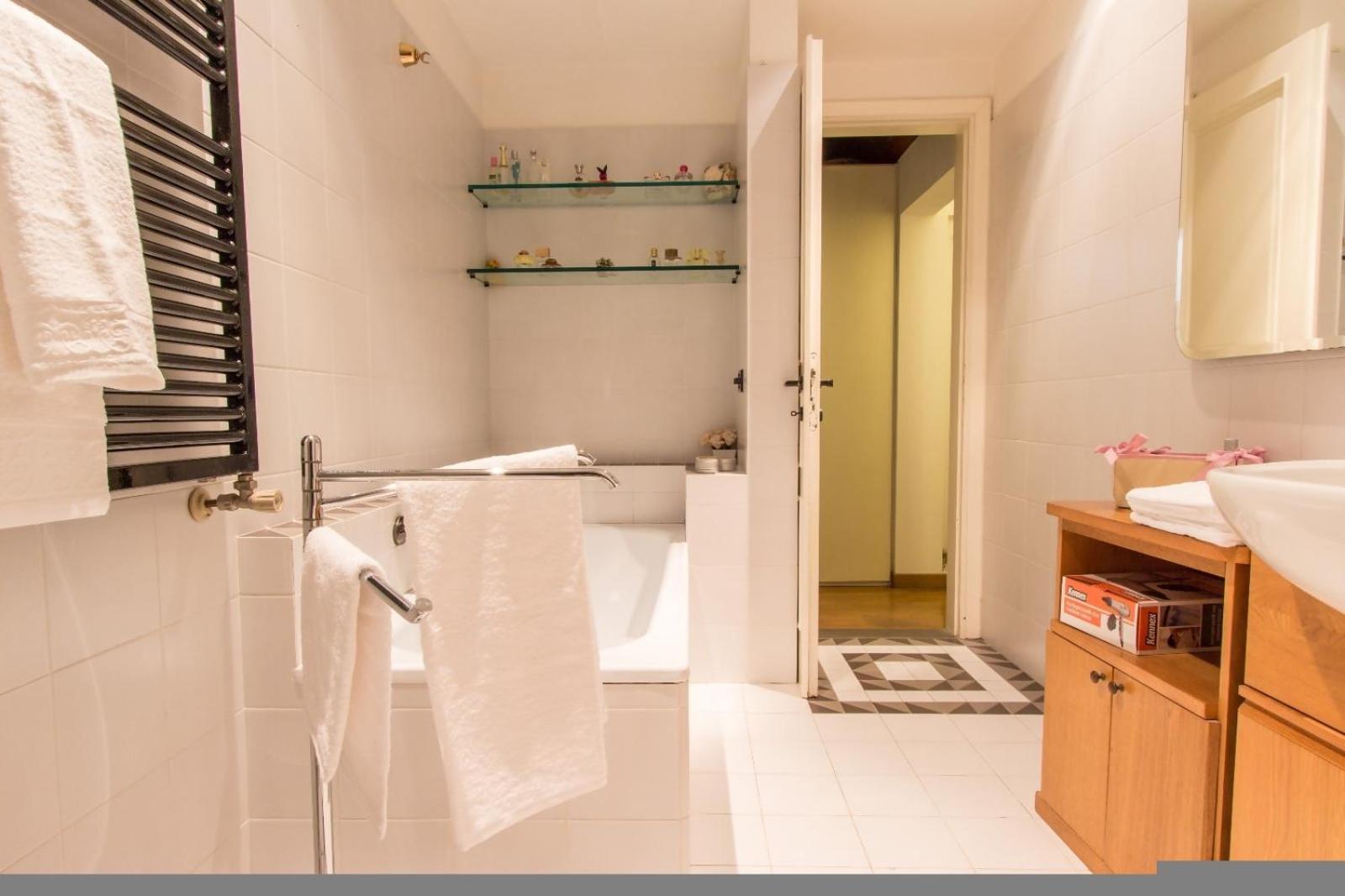 Double Room Private External Bathroom