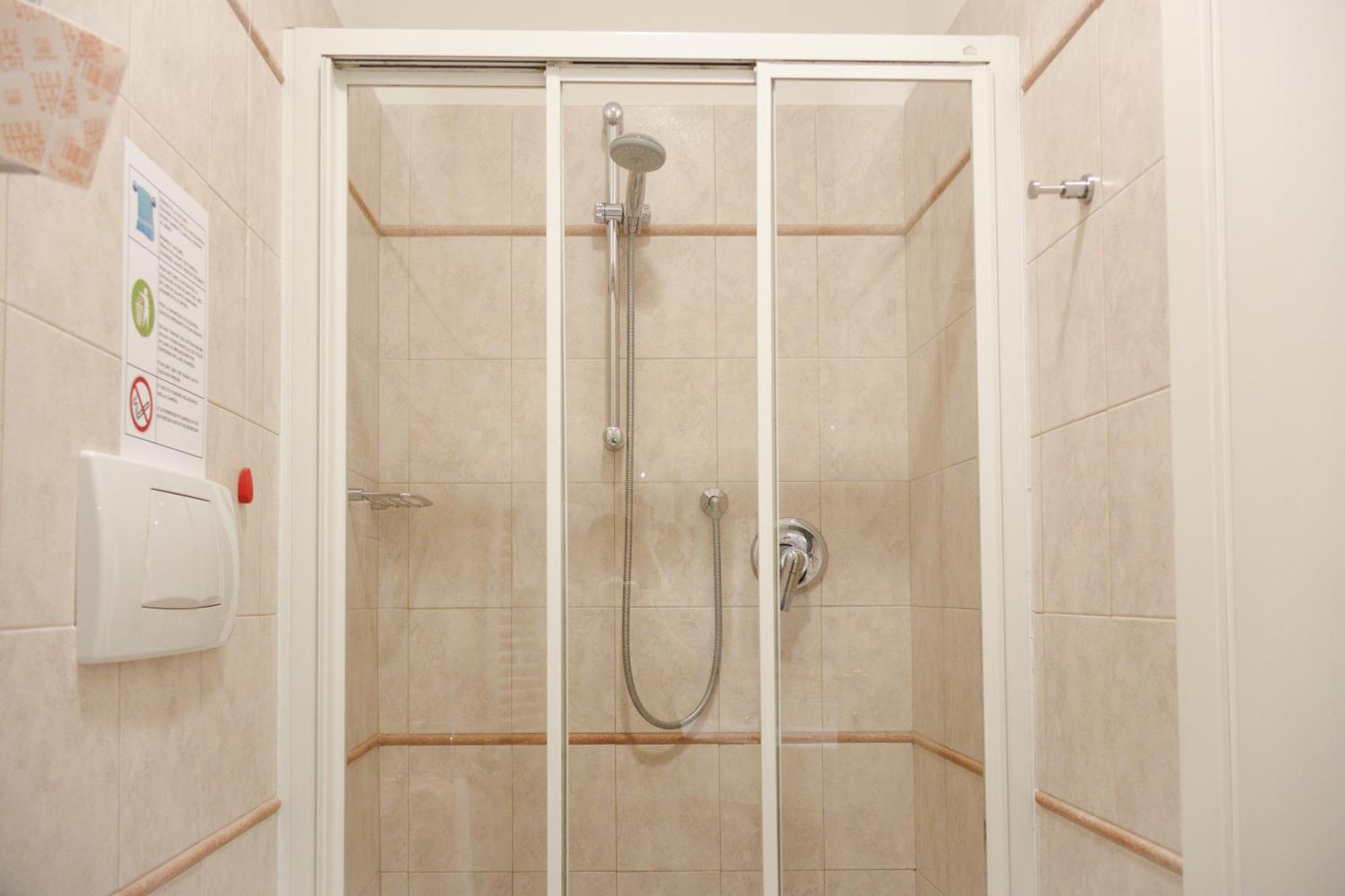 Single Room,1589578285:JPEG