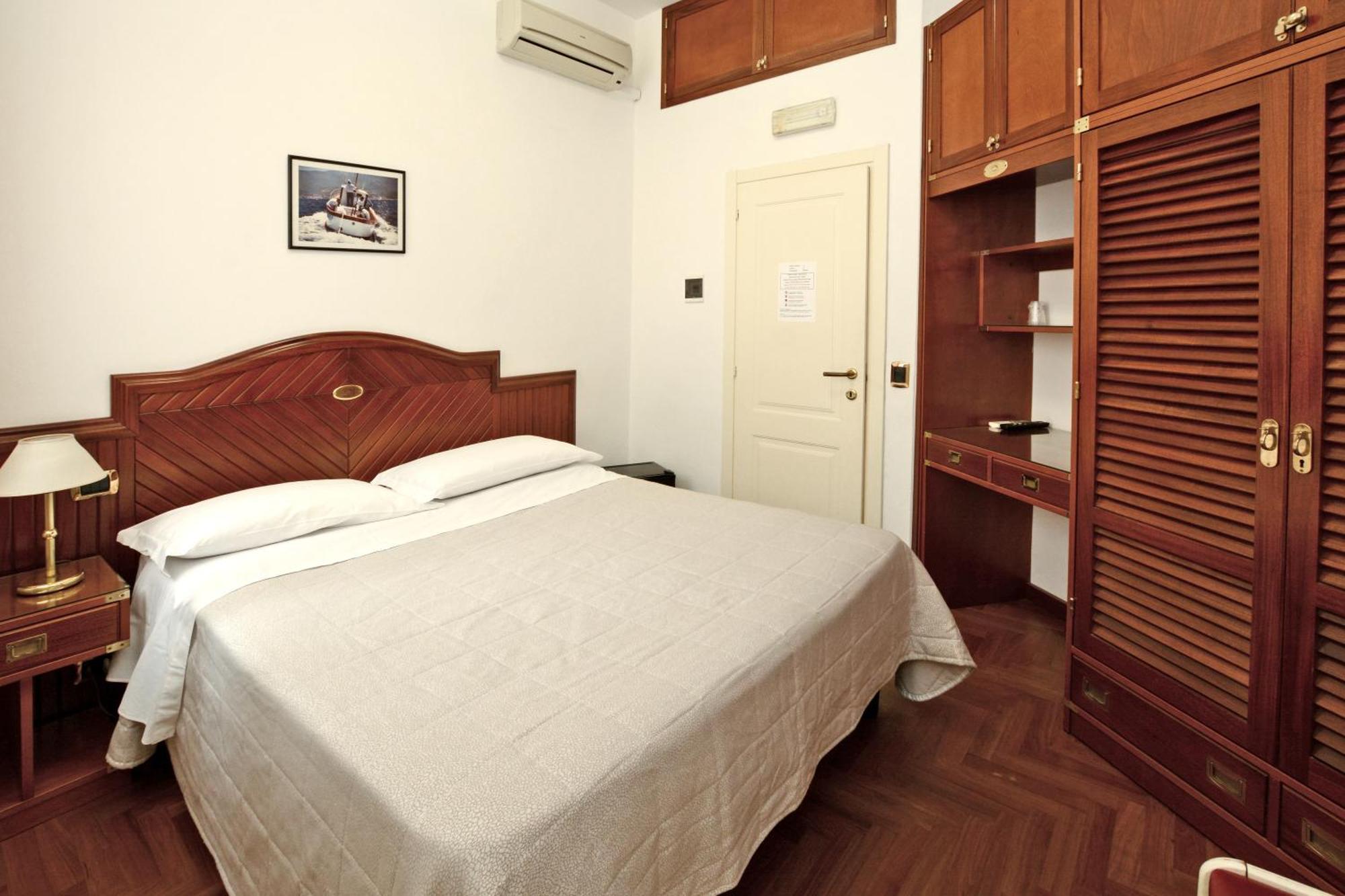 Economy Double Room,1589578303:JPEG