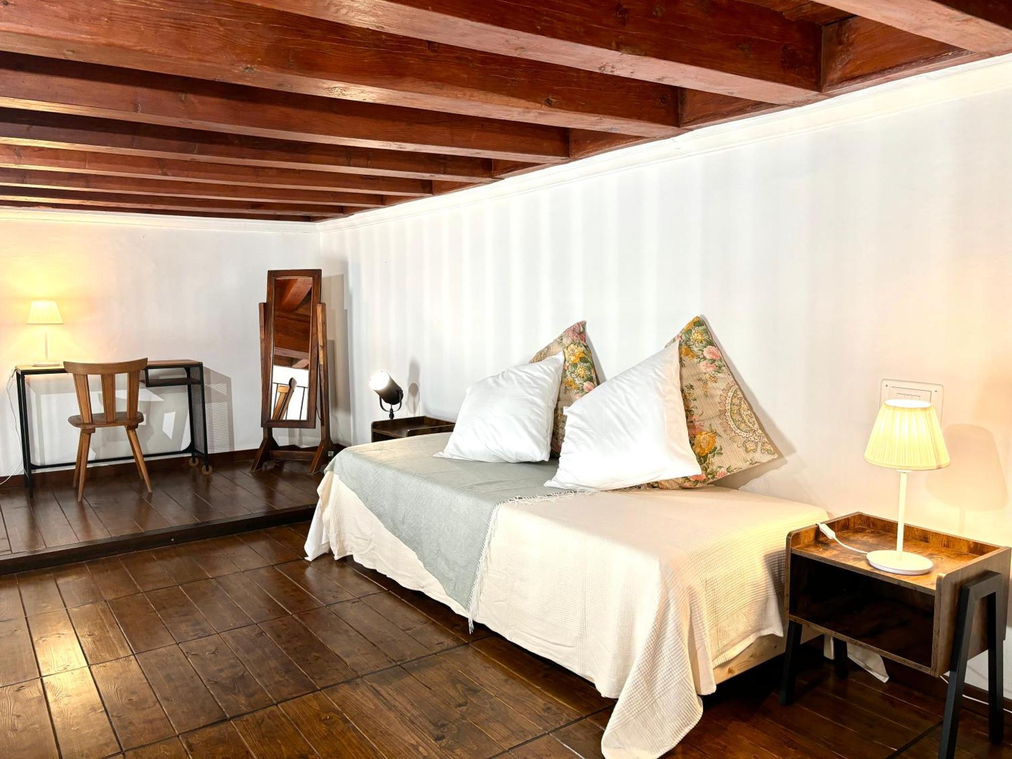 Standard Double Suite