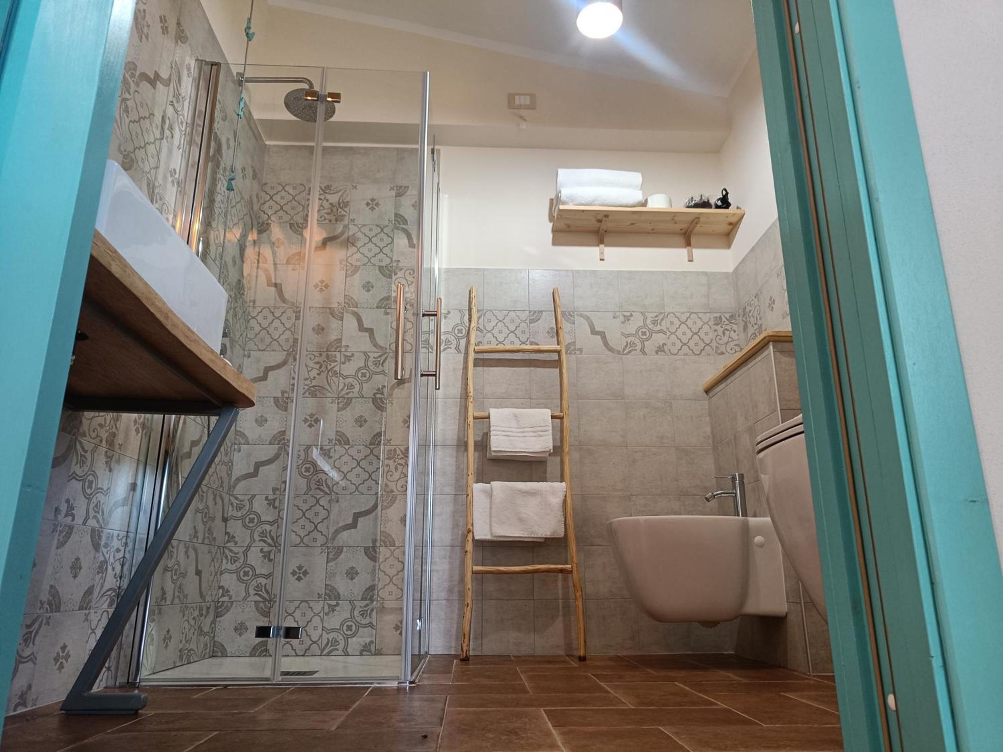 Double Room Private Bathroom