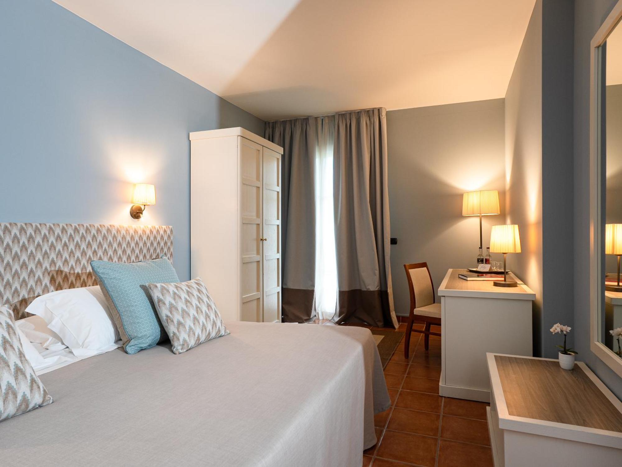 Triple Room,1593642096:JPEG