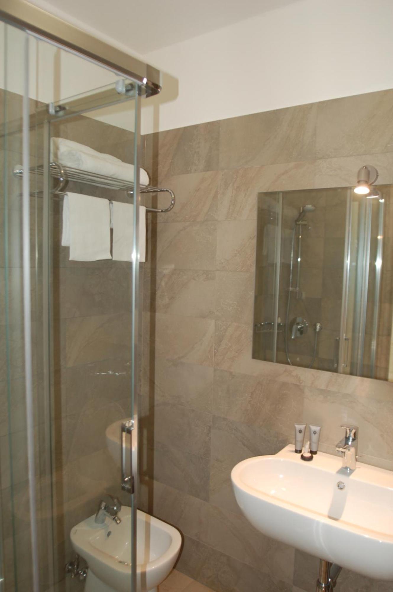 Single Room,1662984803:JPEG