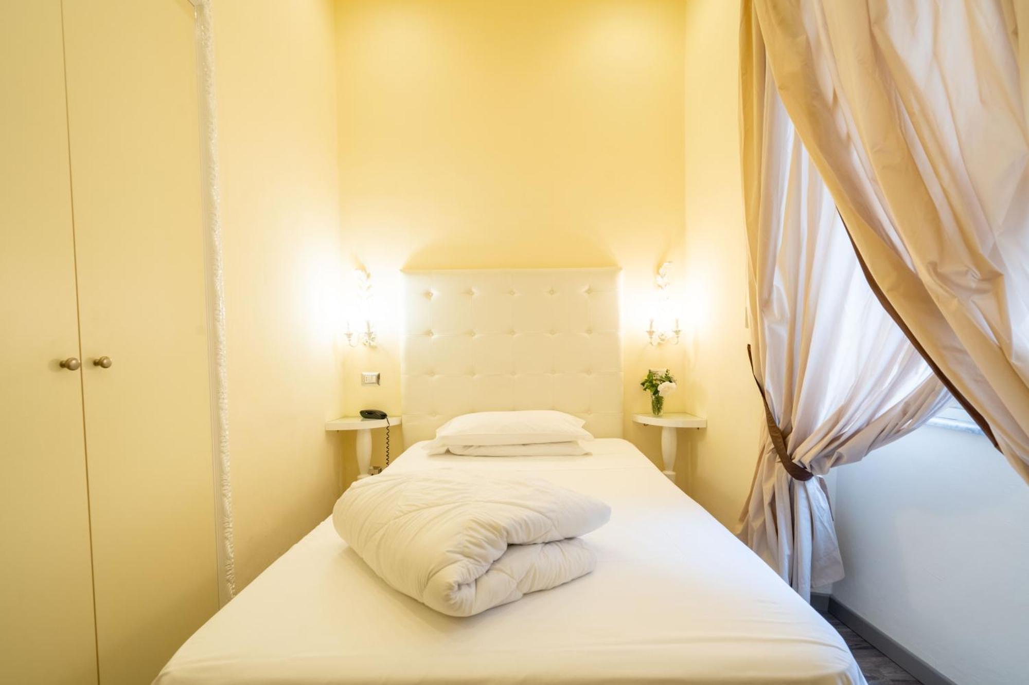 Classic Single Room