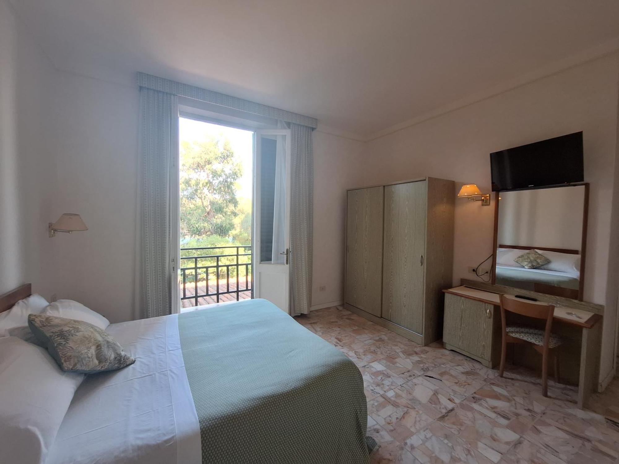 Standard Triple Room,1611067886:JPEG