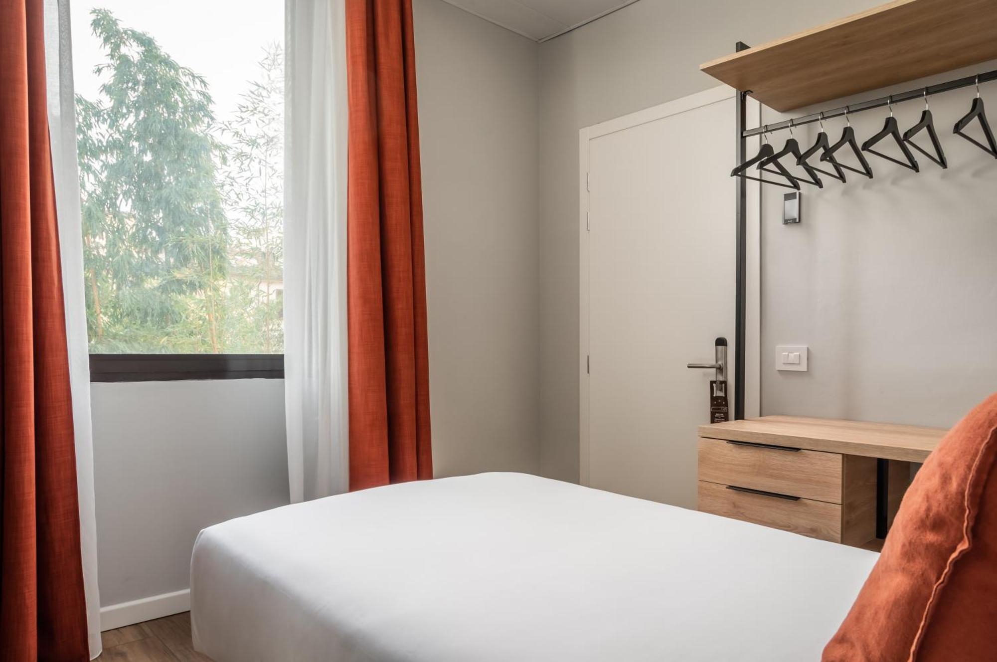 Single Room,1633679232:JPEG