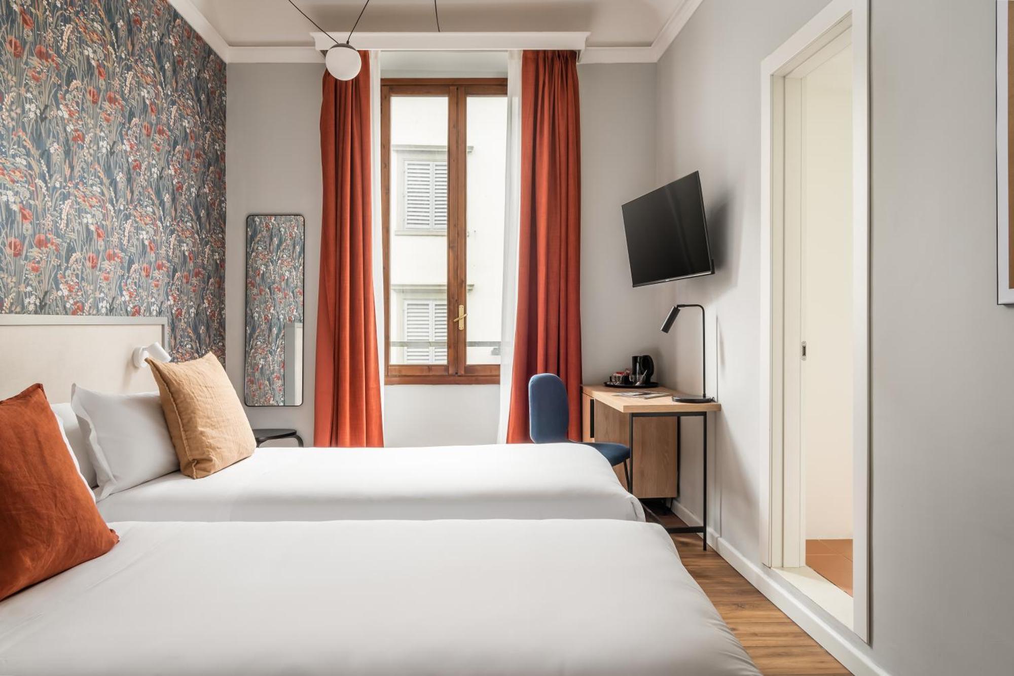 Twin Room,1633679305:JPEG