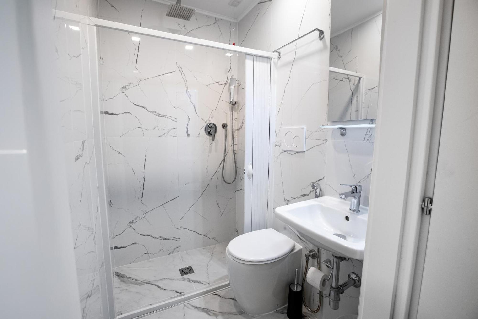 Standard Double Room,1637864666:JPEG